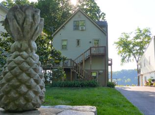 1420 Riverside Dr, Prospect, KY 40059