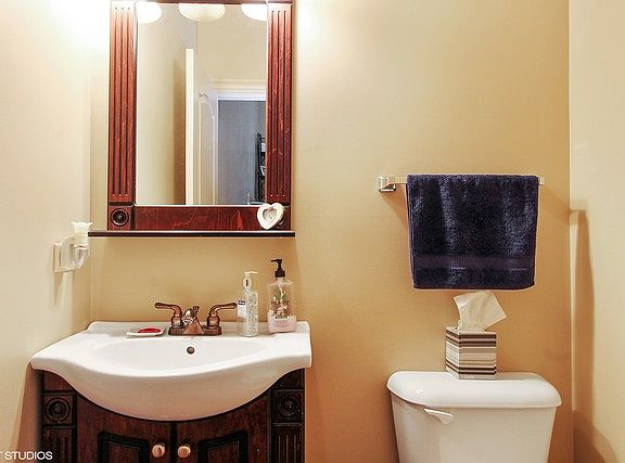 5th image of 437 E Potter St #437