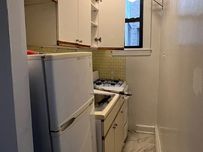 34-50 28th St #5A — Photo 6