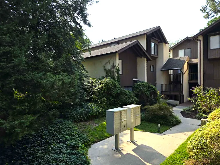 231 Canal Park Dr — Photo 72