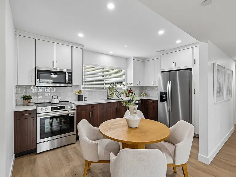 Salt + Sea - Luxury Coastal Apartments near Carlsbad Village — Photo 31