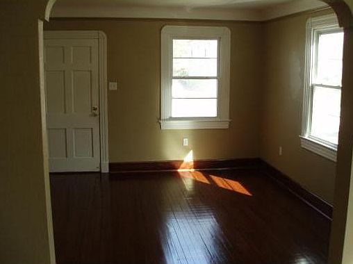 2nd image of 4926 Arts St