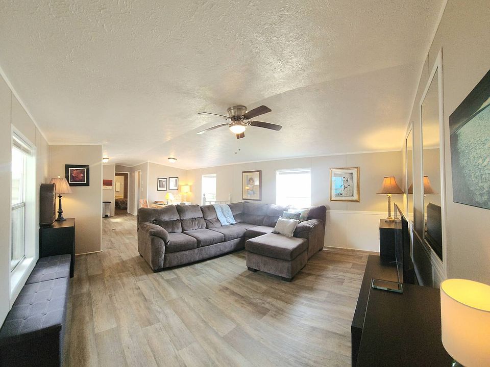 1st image of 1041 Regas Dr S