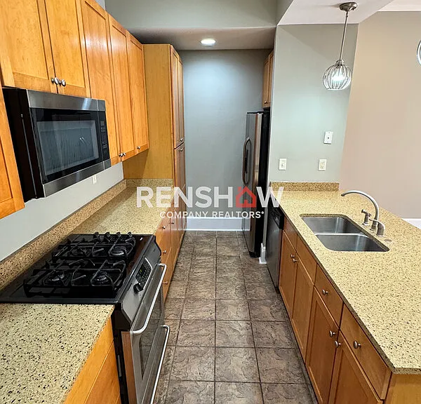 575 S Front St — Photo 8