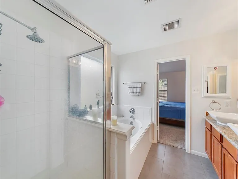6619 Wellington Meadows Dr — Photo 19