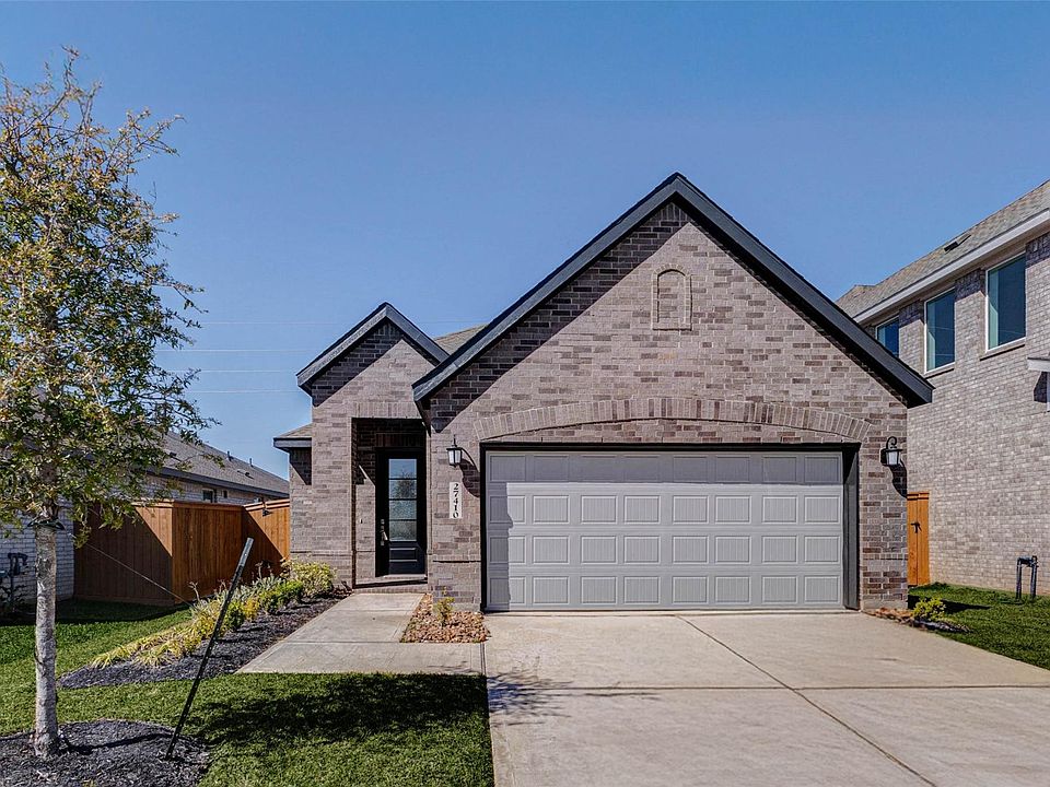 1st image of 27410 Sweetwater Bay Dr
