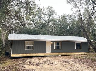 8193 Cactus Hill Dr, Melrose, FL 32666