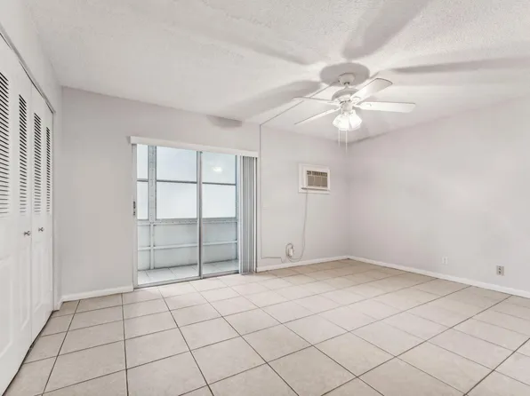 119 Dorchester F, West Palm Beach, FL 33417