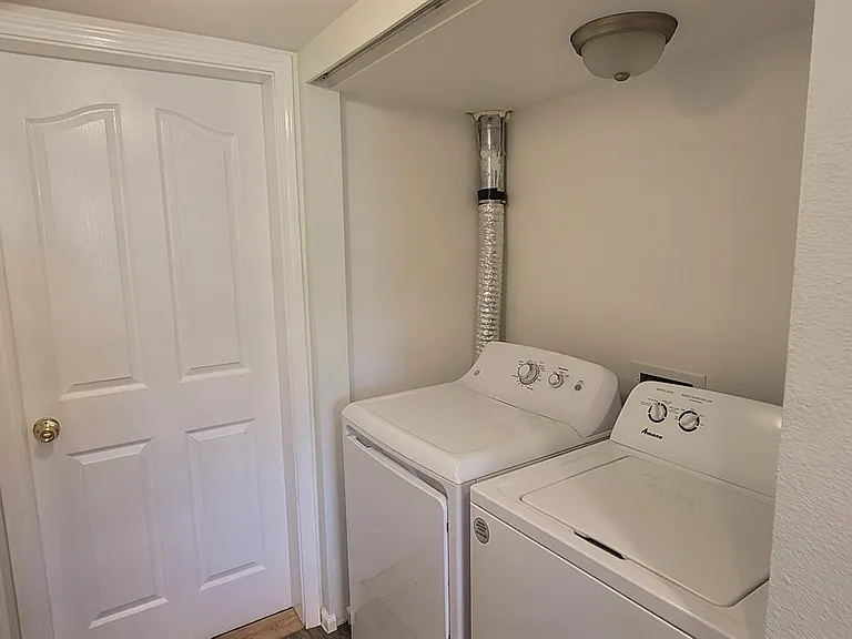 853 Garden Green Pl — Photo 5