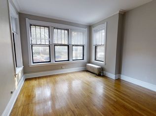 803 Monroe St APT 2, Evanston, IL 60202