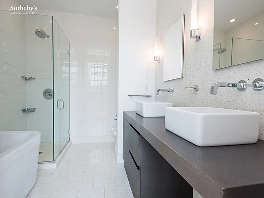 Rented by Sotheby's International Realty | media 8