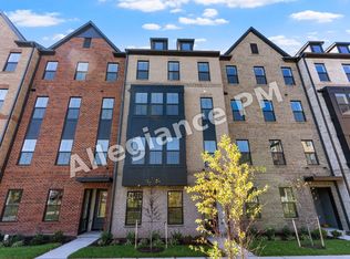 14989 Deco Cir, Chantilly, VA 20151