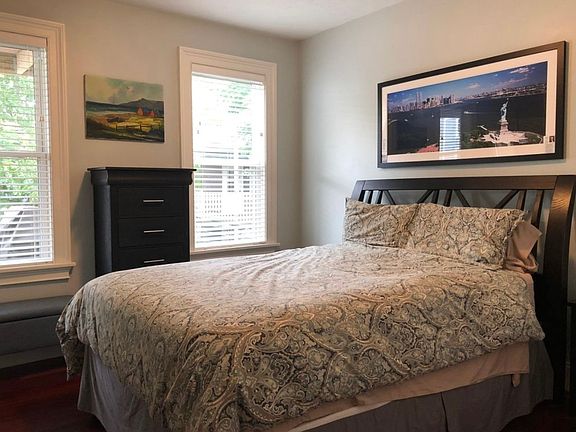 4th image of 202 N St #2
