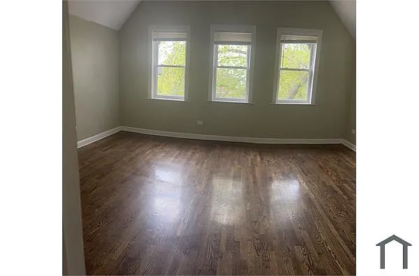 Building Photo - 5411 S Michigan Ave #3