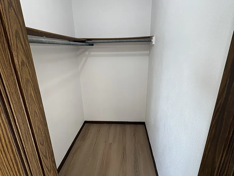 2220 W 4th St #2 — Photo 5