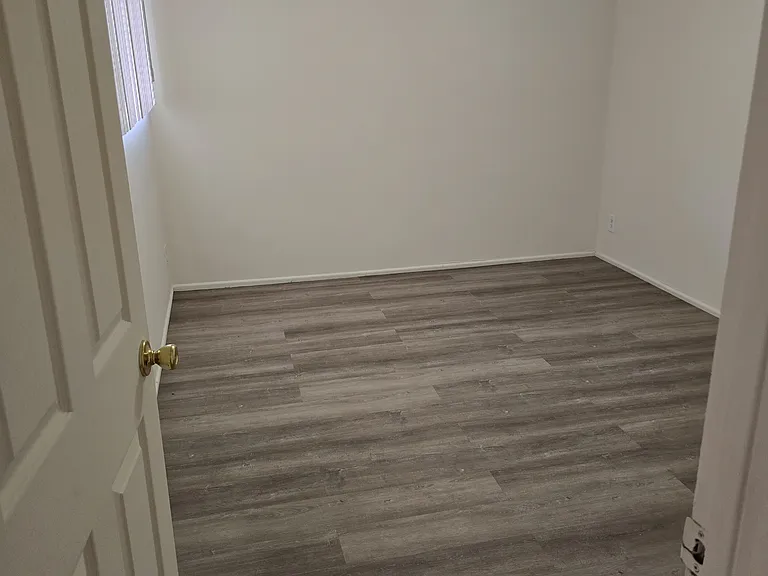 12170 Sumac Dr — Photo 7