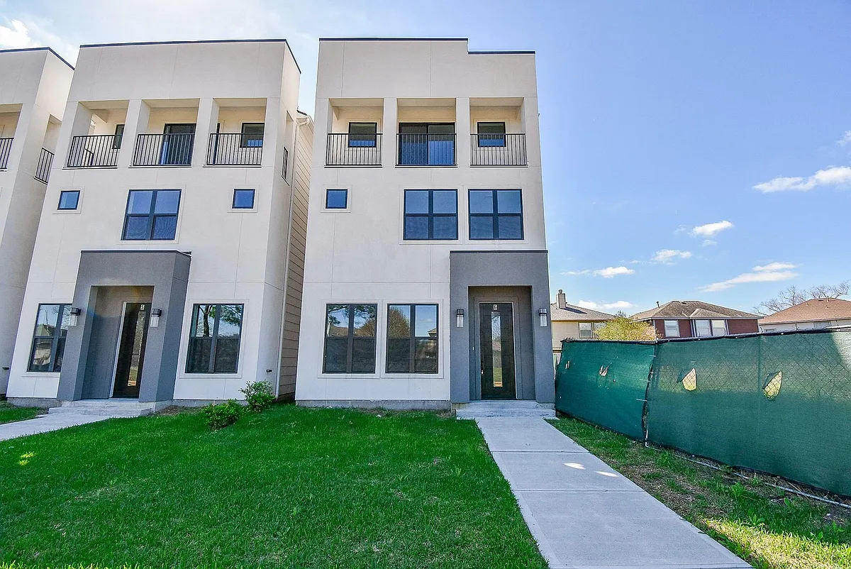 Building Photo - 15000 S Richmond Ave #6