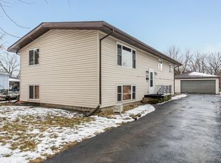 1605 S Desplaines St, Joliet, IL 60436