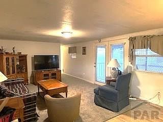 3rd image of 890 Zona St