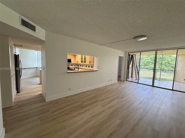 9531 Seagrape Dr #202 — Photo 7