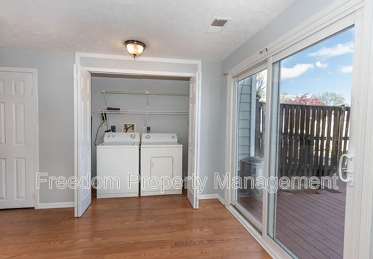 4686 Hercules Ln — Photo 9