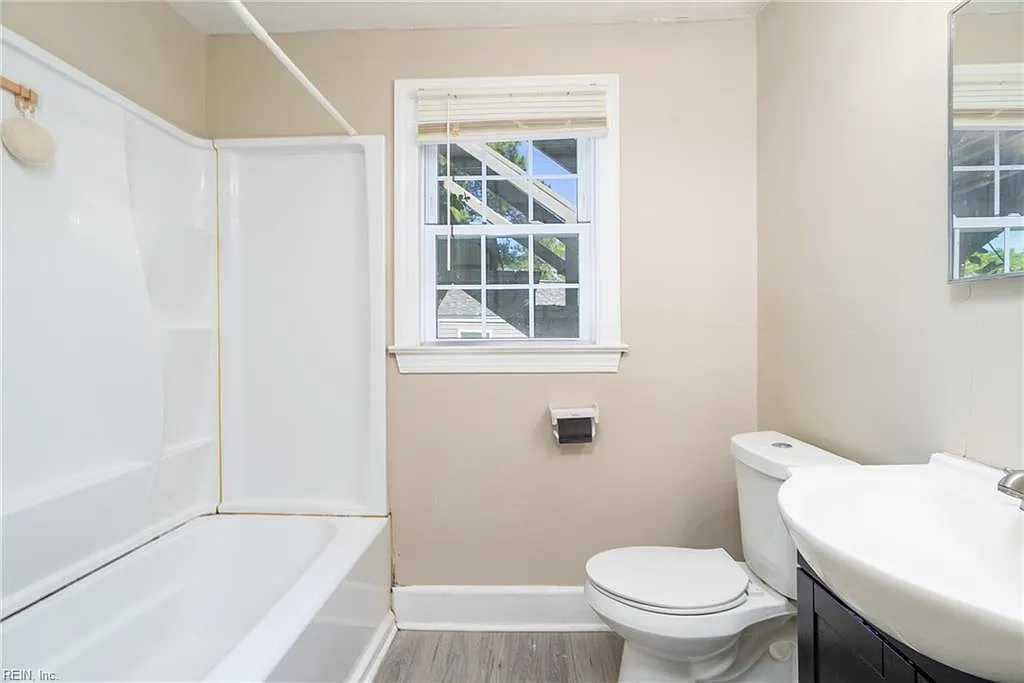 1313 21st Street - 1 — Photo 4