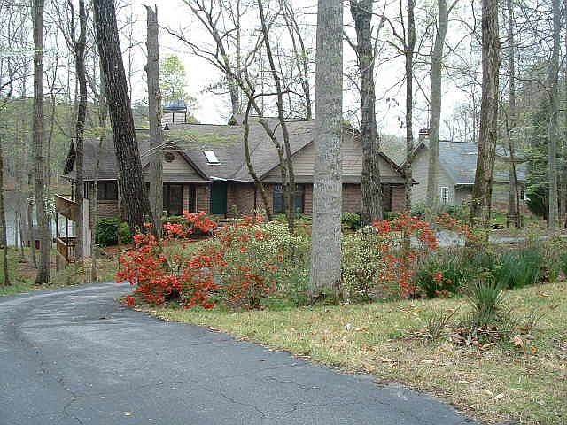 2nd image of 150 Lake Coweta Trl