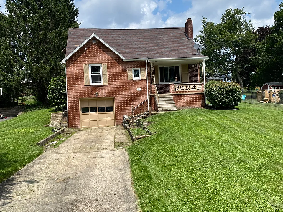 1421 Emmett Dr
