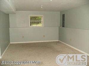 brooks LL family room