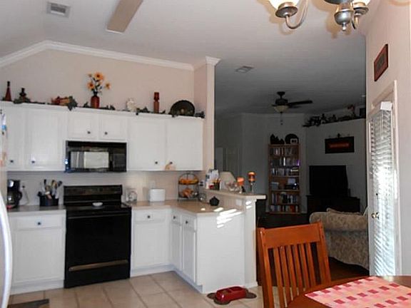 3rd image of 3123 Wildflower Way