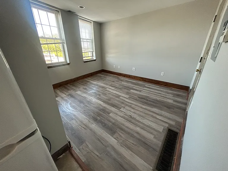 5101-21 Walnut St #A303 — Photo 6