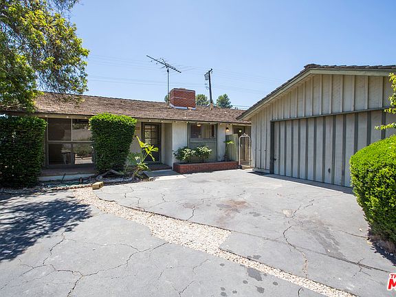 4th image of 5034 Foxpoint Ln