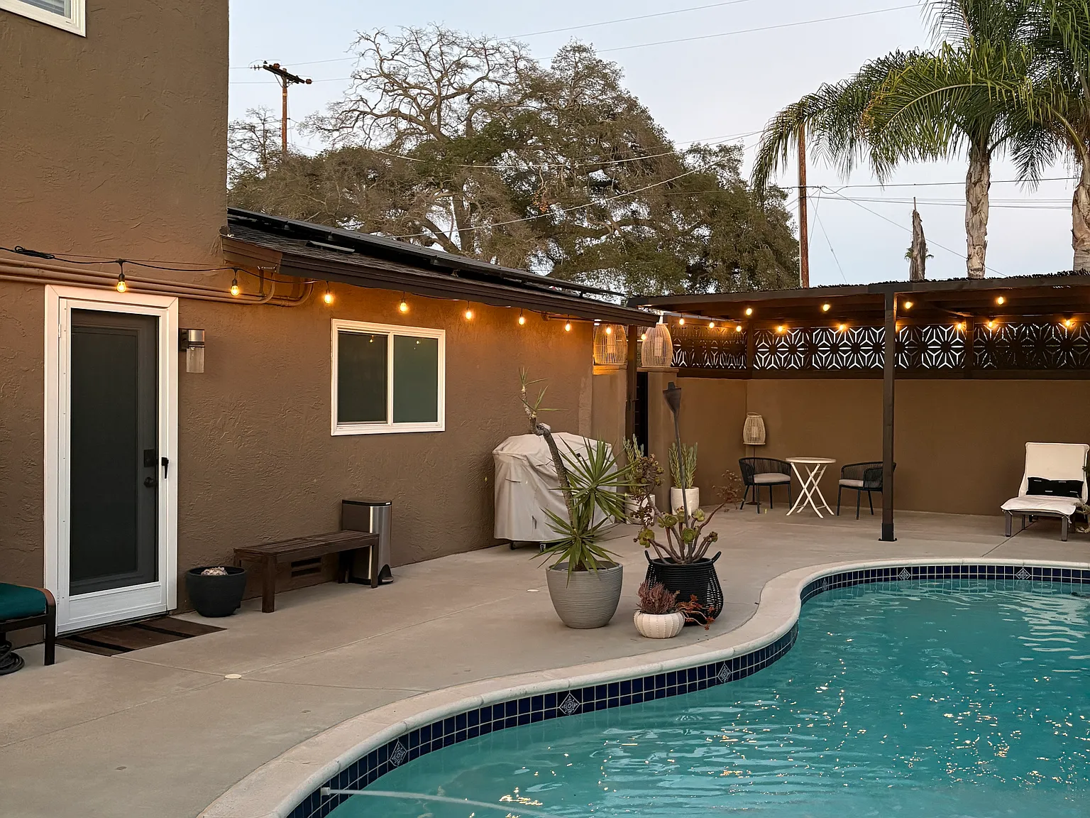1127 Valencia Dr — Photo 4