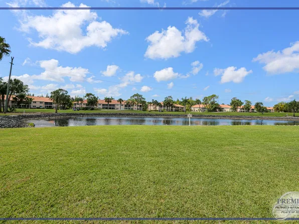 300 Forest Lakes Blvd, Naples, FL