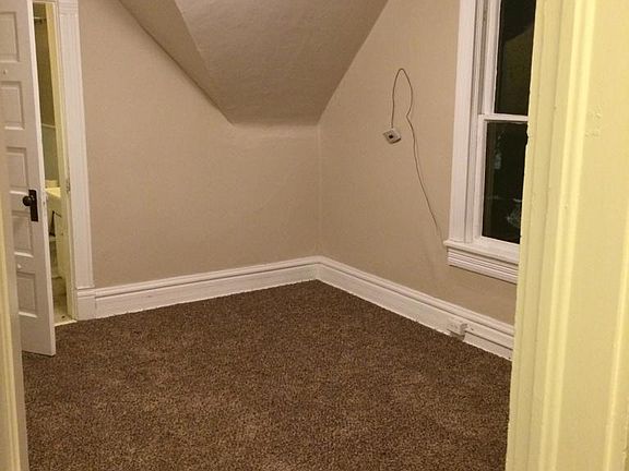 5th image of 419 N Pearl St #B
