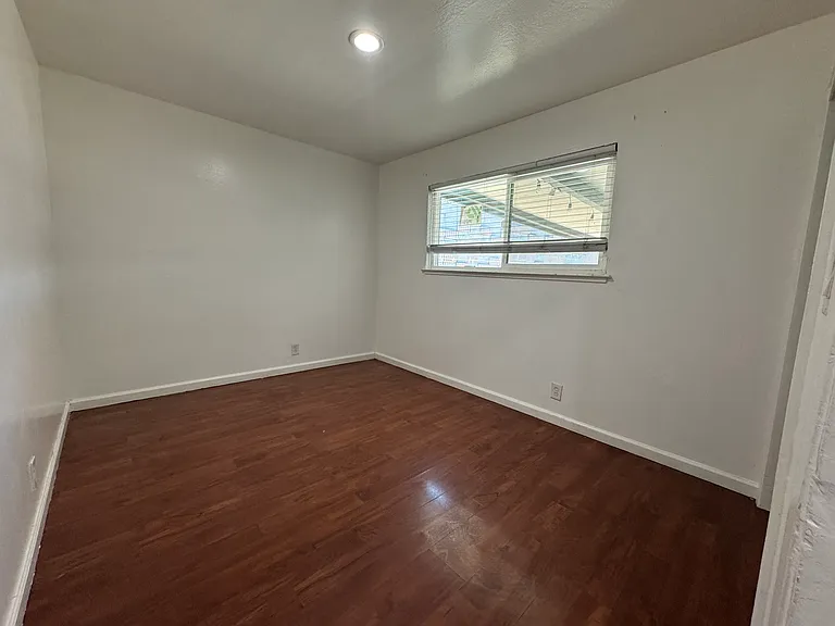 131 Muirfield Dr — Photo 7