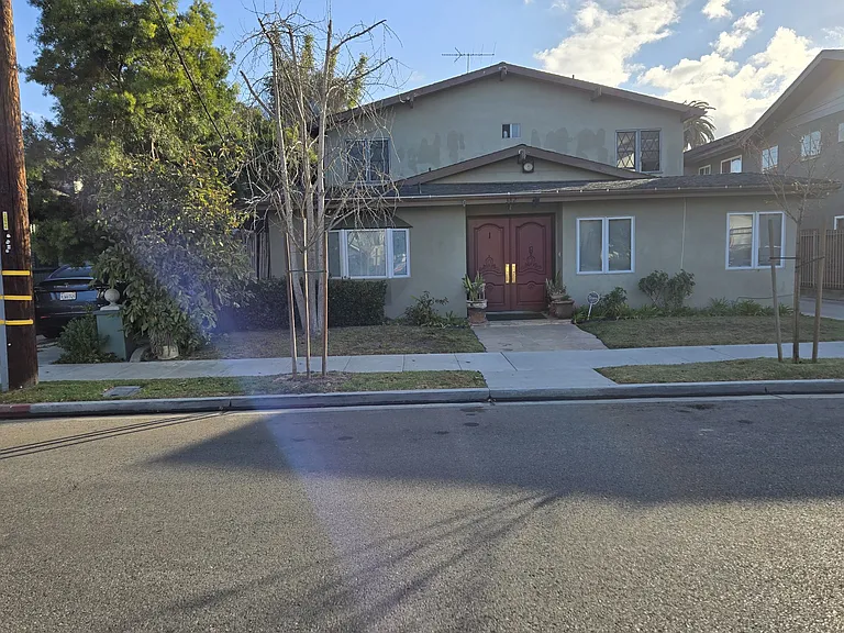 382 Molino Ave #4 — Photo 3