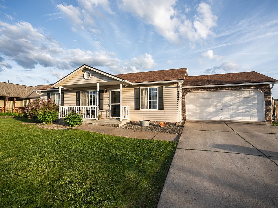 1st image of 20122 E Grace Ln