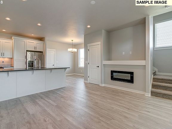 4th image of 5229 SE Stargrass St