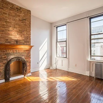 Rented by Nooklyn NYC LLC | media 34