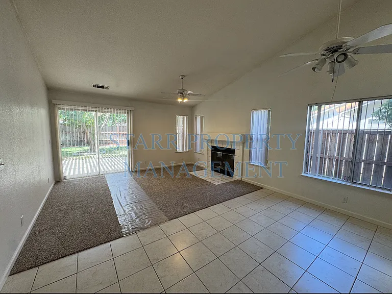 10086 River Falls Cir — Photo 6
