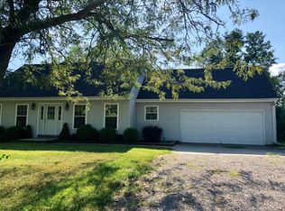 1403 N 14th St, Murphysboro, IL 62966