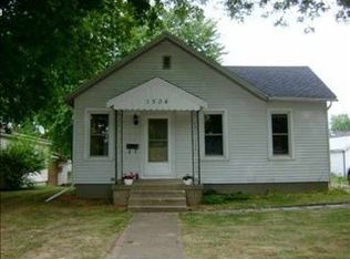1504 Low St, Bloomington, IL 61701