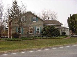 7521 Salmon Creek Rd, Williamson, NY 14589