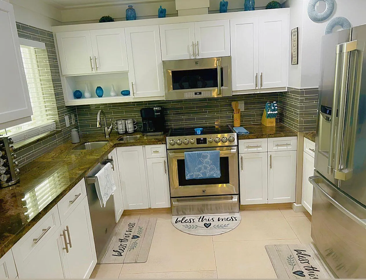 3 bed, 2.0 bath, 1688 sqft, $3,100 — Photo 4