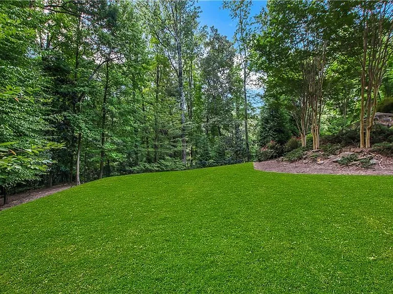 5265 Peachtree Dunwoody Rd — Photo 80