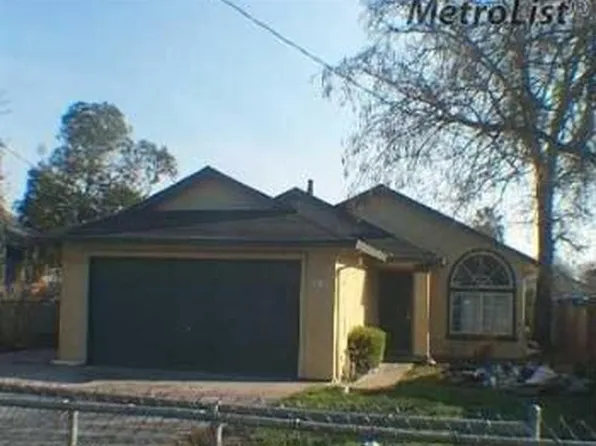 2336 N F St, Stockton, CA 95205