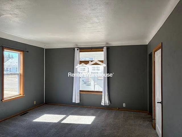 617 2nd Ave S — Photo 4