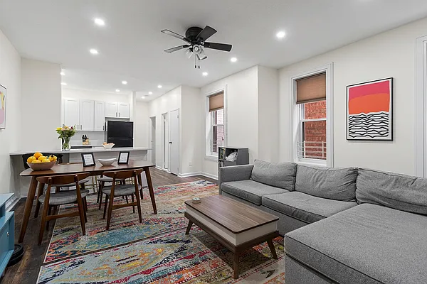 Sold by Redfin Real Estate | media 6