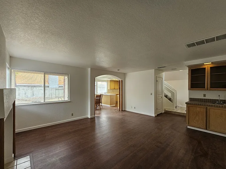 8019 Pinot Noir Way — Photo 6